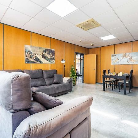 Grand Soho Ofihouse Malaga Apartment Exterior photo
