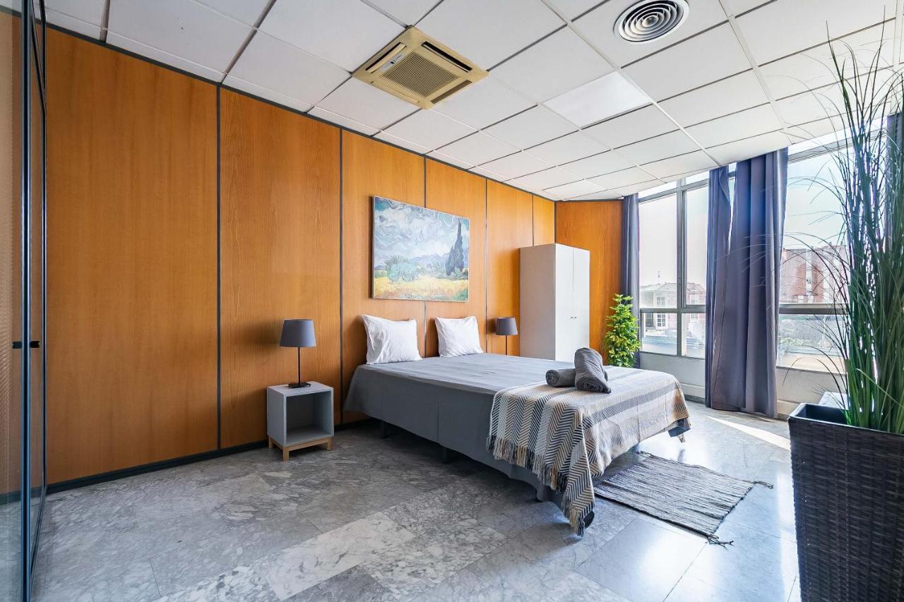 Grand Soho Ofihouse Malaga Apartment Exterior photo
