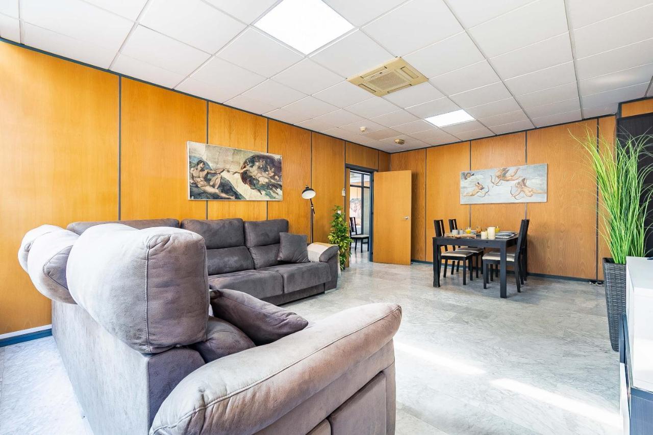 Grand Soho Ofihouse Malaga Apartment Exterior photo
